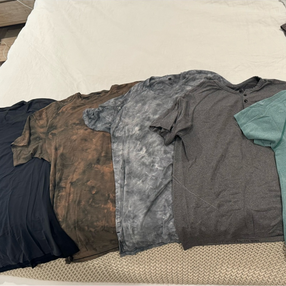 5 XL Tees + 2 L 6” lined shorts! LULULEMON BUNDLE!